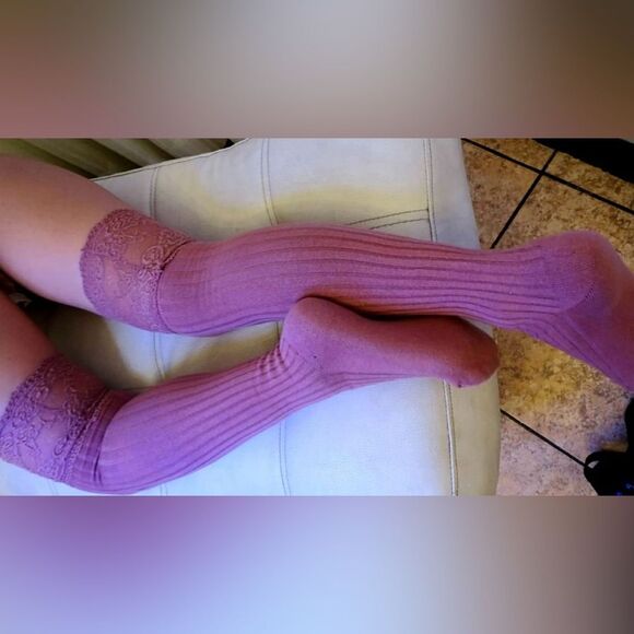 Ruffled Lace Thigh High Socks - Picture 6 of 6